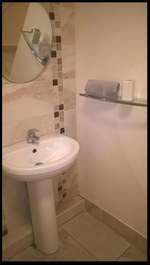 Salthill Village 3 Bed Apartment Galway Exterior photo